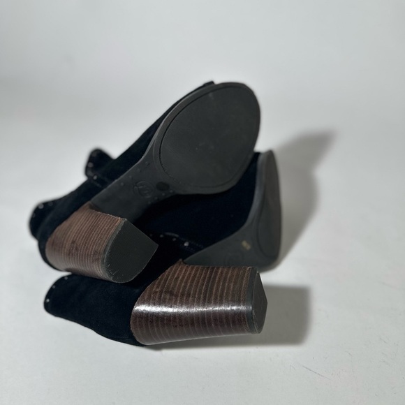 Lucky Brand Black Chunky Heel Ankle Booties - Picture 9 of 10